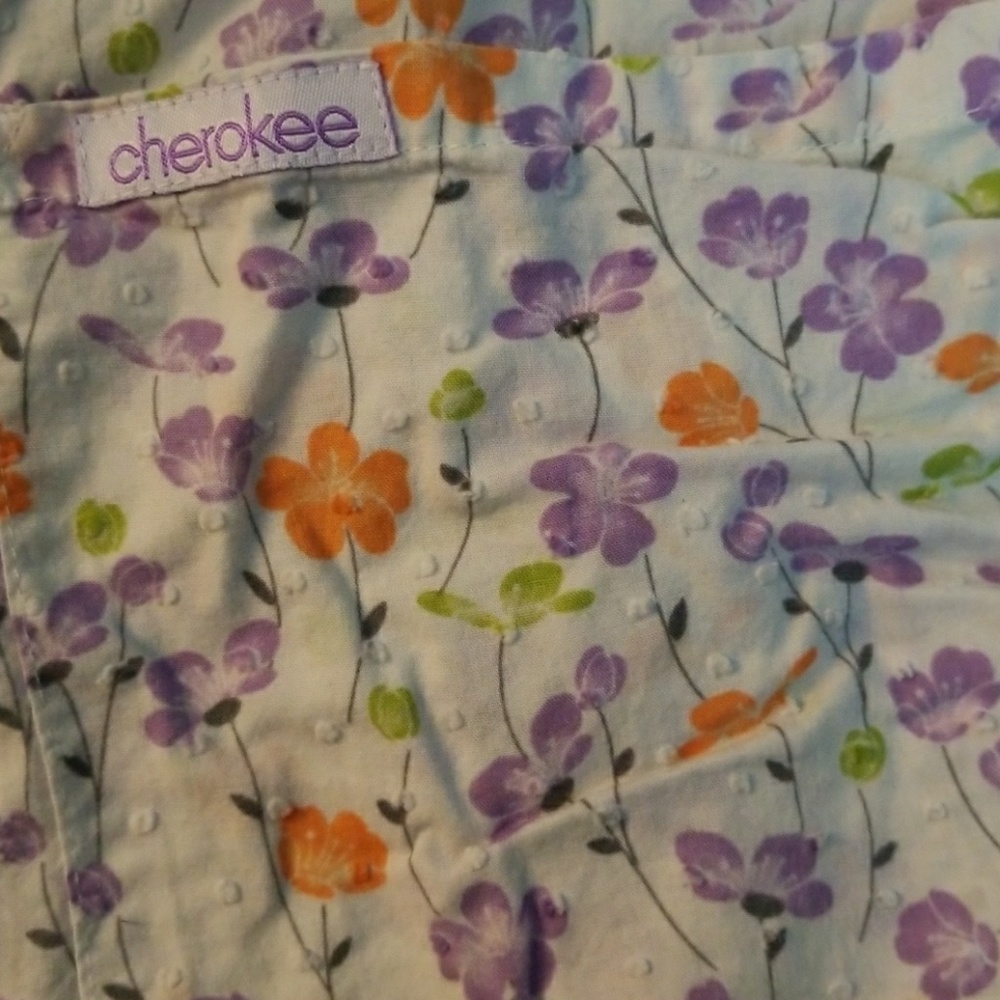 Cherokee Scrub top - Picture 3 of 4